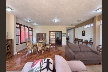 8_photo/94cf008f73.ac59da683d20aab1-ATLAS-7f853b7b-5cb9-405e-bdf4-e7378c5f54ed.jpg de casa de condomínio à venda com 4 quartos, 384m² em Jardim Sao Paulo II, Cotia