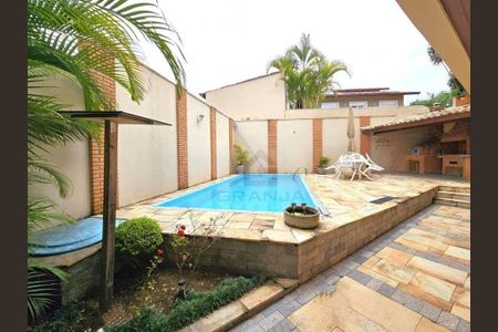 7_photo/94cf008ff3.2cd8be96c8fbe254-ATLAS-9a565417-60e2-491d-99d4-24a2ea18d8d2.jpg de casa à venda com 5 quartos, 363m² em São Paulo II, Cotia