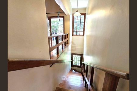 2_photo/94cf008ff3.2cd8be96c8fbe254-ATLAS-d40f0ba8-1da5-4ae4-9bf5-973cc8bc3278.jpg de casa à venda com 5 quartos, 363m² em São Paulo II, Cotia