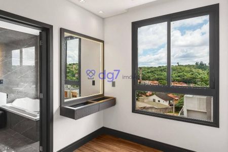 30_photo/94cf008ff3.ef31fc6d9718bb07-ATLAS-53169947-ddac-4ffd-9444-8aeb43dd1d0e.jpg de casa à venda com 4 quartos, 486m² em São Paulo II, Cotia