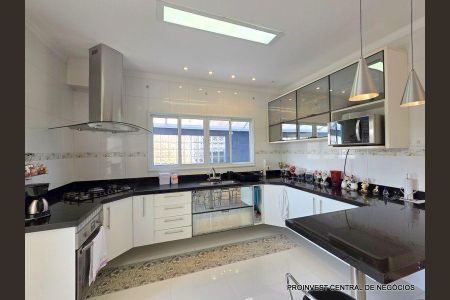 13_photo/94cf00901b.cbac4b0532efd0a4-ATLAS-be1b57c1-76ea-49f2-b189-f7d65e9b875a.jpg de casa à venda com 4 quartos, 431m² em Caiapia, Cotia