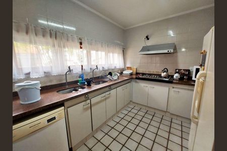 5_photo/94cf009055.c1dc00249eefaead-ATLAS-cc6d2a1c-d5d9-4ae9-9639-ff86760ebbe2.jpg de casa à venda com 4 quartos, 420m² em Jardim Sao Paulo II, Cotia