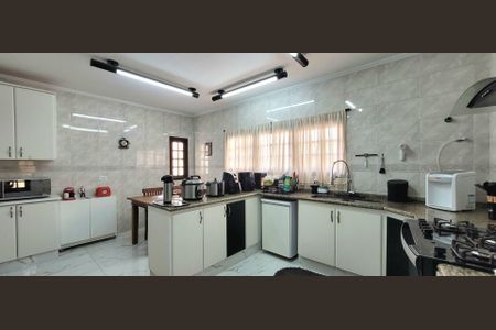 14_photo/94cf009067.3714cccd63f8fe2d-ATLAS-da04e4d0-2b4a-4c50-be46-9e4f5837435d.jpg de casa à venda com 4 quartos, 385m² em São Paulo II, Cotia