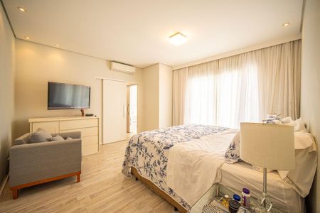 5_photo/94cf00909b.8112f57c7da29d24-ATLAS-1d7066bb-9da7-40a7-82ce-5d3825316b1d.jpg de casa à venda com 4 quartos, 389m² em Caiapia, Cotia