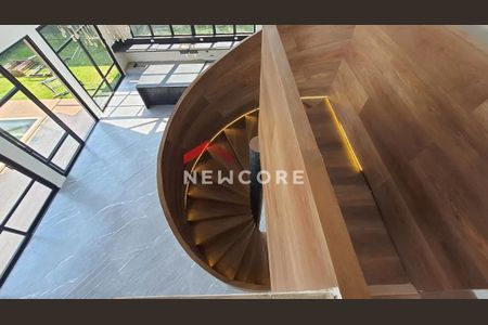 43_photo/94cf00909b.e1d2c46bde3eb79c-ATLAS-52d0ad1b-dd9b-4ede-8709-ae2f43c007cc.jpg de casa de condomínio à venda com 3 quartos, 420m² em Caiapia, Cotia