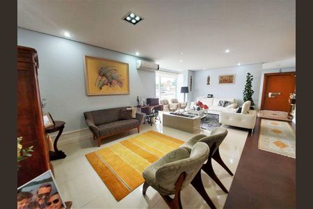 4_photo/94cf0090c1.d60ed16da6b331d7-ATLAS-606786f9-7f54-4bdf-9f6e-b03323a03e6b.jpg de casa de condomínio à venda com 3 quartos, 521m² em Caiapia, Cotia