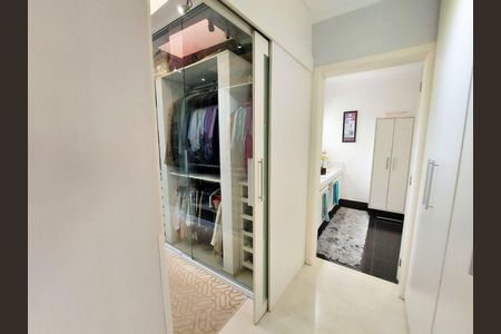 1_photo/94cf0090c1.d60ed16da6b331d7-ATLAS-6cf99b56-a410-4b4a-9f2c-d7179c59fcff.jpg de casa de condomínio à venda com 3 quartos, 521m² em Caiapia, Cotia