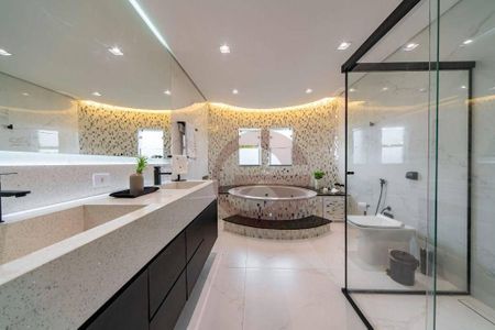 10_photo/94cf0090e1.4bd2615f33144f40-ATLAS-3ebdc33d-1c69-4e38-8a24-3e74bbb4aaec.jpg de casa de condomínio à venda com 4 quartos, 320m² em Jardim Sao Paulo II, Cotia