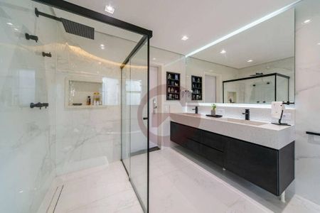 29_photo/94cf0090e1.4bd2615f33144f40-ATLAS-4c895fe5-ea7a-49d4-8fe9-20dde8fdc321.jpg de casa de condomínio à venda com 4 quartos, 320m² em Jardim Sao Paulo II, Cotia