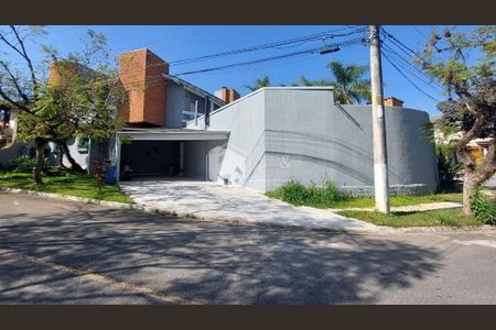 2_photo/94cf0090e1.4bd2615f33144f40-ATLAS-77098621-602f-4d1c-b700-c0fd5e8d2694.jpg de casa de condomínio à venda com 4 quartos, 493m² em Jardim Sao Paulo II, Cotia