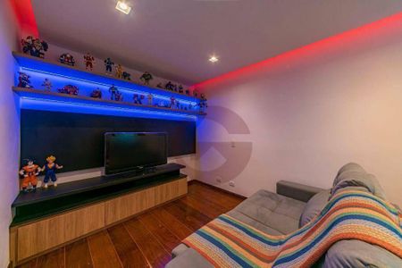 35_photo/94cf0090e1.4bd2615f33144f40-ATLAS-cc2b8bc3-649a-424d-9a45-b39ebc2ac2b4.jpg de casa de condomínio à venda com 4 quartos, 320m² em Jardim Sao Paulo II, Cotia