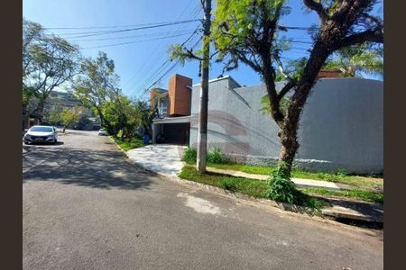 47_photo/94cf0090e1.4bd2615f33144f40-ATLAS-ed7d58e0-a9d1-40ec-a68d-de01f19ec4d4.jpg de casa de condomínio à venda com 4 quartos, 320m² em Jardim Sao Paulo II, Cotia