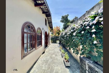 6_photo/94cf00911d.ceff8192393c33de-ATLAS-44f4792a-1e59-4763-96f7-cf95645db44a.jpg de casa à venda com 4 quartos, 330m² em São Paulo II, Cotia