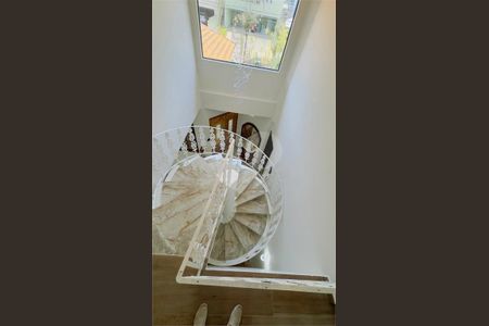 28_photo/94cf00913d.b6ff4639c4cf698b-ATLAS-23ae3dd8-c8e9-4b7d-81b7-257966e77282.jpg de casa à venda com 5 quartos, 353m² em Jardim Sao Paulo II, Cotia