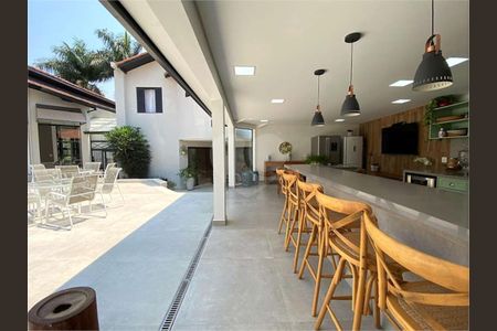 11_photo/94cf009157.ead0744c2329e0c8-ATLAS-8e912dd8-1dc4-4ce7-a2b8-18e661cd2b02.jpg de casa à venda com 3 quartos, 300m² em Jardim Sao Paulo II, Cotia