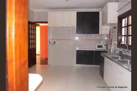 8_photo/94cf00915d.ad6cb26ada8414aa-ATLAS-3d373671-aba2-47a4-b76f-e7726b8f8adc.jpg de casa de condomínio à venda com 4 quartos, 326m² em Caiapia, Cotia