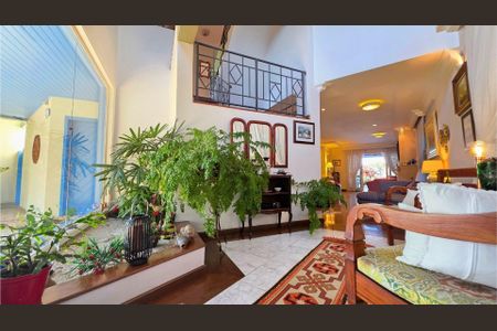 18_photo/94cf0091e9.20a3398b8139cde0-ATLAS-b6d6f5b7-1118-4d06-bb83-bca2a783ef7d.jpg de casa à venda com 4 quartos, 556m² em Jardim Sao Paulo II, Cotia