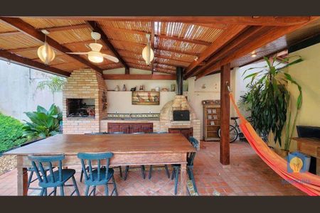 4_photo/94cf009217.ceff8192393c33de-ATLAS-d3d09041-d68f-40ea-9bd9-130efd04baa5.jpg de casa à venda com 4 quartos, 270m² em São Paulo II, Cotia