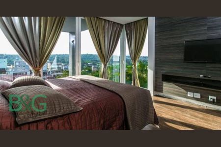 8_photo/94cf009299.3e1b4b7d4b39a1bc-ATLAS-d43ffe69-994b-4de1-9616-0d8a15e46a2f.jpg de casa de condomínio à venda com 4 quartos, 600m² em São Paulo II, Cotia