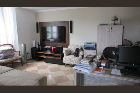 11_photo/94cf0092c5.10fcd1b631cebb8a-ATLAS-5cd90249-9d3a-4784-bc99-a14a3eea4e10.jpg de casa à venda com 4 quartos, 437m² em Cotia, Cotia