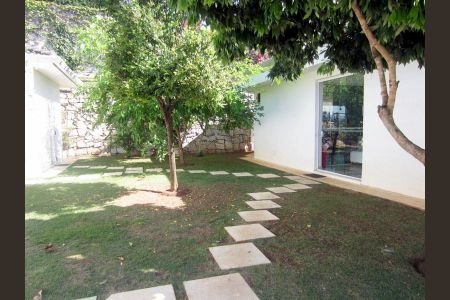 55_photo/94cf0092eb.fff6d191bb96d373-ATLAS-3d790969-634e-44e0-8fe4-2b7016a96e6b.jpg de casa para alugar com 8 quartos, 860m² em Jardim Sao Paulo II, Cotia