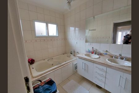 7_photo/94cf00938b.4d5f998e3e6d7143-ATLAS-6e1a8f83-e080-42ec-b4e0-d1fe9321a289.jpg de casa de condomínio à venda com 4 quartos, 370m² em Jardim Sao Paulo II, Cotia