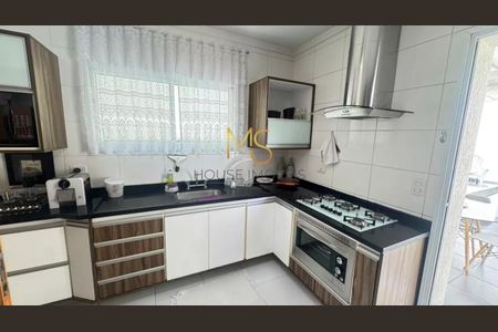 6_photo/94cf0093ff.1d330545a03b1011-ATLAS-3e7d5dd7-bb5c-4411-b57a-77da2cdb1c7a.jpg de casa de condomínio à venda com 5 quartos, 377m² em Caiapia, Cotia