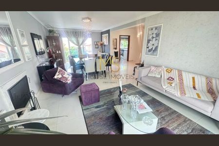 13_photo/94cf0093ff.1d330545a03b1011-ATLAS-b09497b5-b088-44ce-8826-c2e240d274d2.jpg de casa de condomínio à venda com 5 quartos, 377m² em Caiapia, Cotia