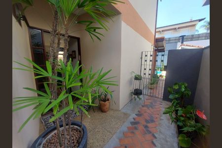 30_photo/94cf009427.01061cb6ad72014f-ATLAS-4d954814-8c4d-4ecb-b567-cbe841a2085a.jpg de casa à venda com 5 quartos, 284m² em Jardim Sao Paulo II, Cotia
