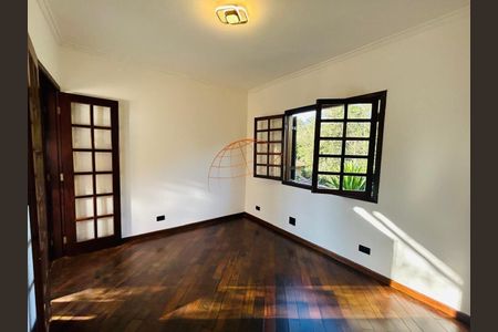 3_photo/94cf00944d.3df937b85af5ad47-ATLAS-1d585a0f-a91b-4da3-a6be-d7b3f4733222.jpg de casa à venda com 6 quartos, 284m² em Caiapia, Cotia