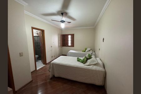 18_photo/94cf00947b.08f922be3a726ba4-ATLAS-10ac0e8f-4f75-454b-b74e-38f1c4cb7419.jpg de casa à venda com 5 quartos, 540m² em Jardim Sao Paulo II, Cotia