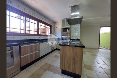 12_photo/94cf00959d.4cea1a0b3f6bbd2f-ATLAS-3ce59276-4f27-47b1-9a30-750eedebc18d.jpg de casa de condomínio à venda com 4 quartos, 437m² em Jardim Sao Paulo II, Cotia