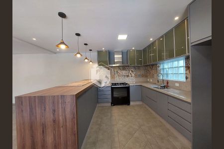 43_photo/94cf00959d.4cea1a0b3f6bbd2f-ATLAS-fd5a507b-9527-40ff-b2f3-bdb3231ea9ec.jpg de casa de condomínio à venda com 4 quartos, 437m² em Jardim Sao Paulo II, Cotia