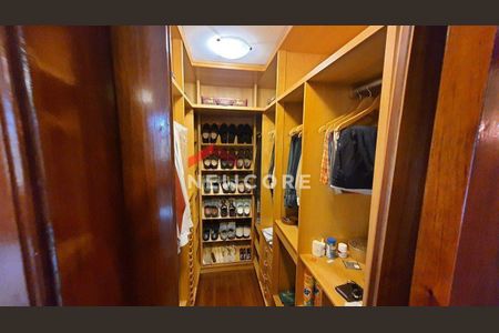 11_photo/94cf0095b5.6618d879b31b9a75-ATLAS-86ece3a0-56f3-4a5d-a10b-b2d4e8f0e2ed.jpg de casa à venda com 4 quartos, 450m² em Jardim Sao Paulo II, Cotia