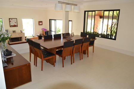 7_photo/94cf009663.6a314c56d3e4f9ad-ATLAS-1d0b96f9-be2f-4c35-aef8-5d2b91e02767.jpg de casa de condomínio à venda com 4 quartos, 450m² em Jardim Sao Paulo II, Cotia