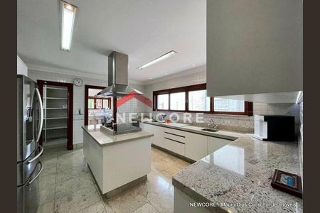 30_photo/94cf00967d.17a4969d13b5e058-ATLAS-9f53a2d6-843d-46e0-a14e-fe699edd46f6.jpg de casa à venda com 5 quartos, 752m² em Jardim Sao Paulo II, Cotia