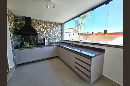 19_photo/94cf00968f.ae6c0d4ae2e822c2-ATLAS-ccf8dcd8-e0e6-4f88-853d-ad805579b0cc.jpg de casa de condomínio à venda com 4 quartos, 280m² em São Paulo II, Cotia