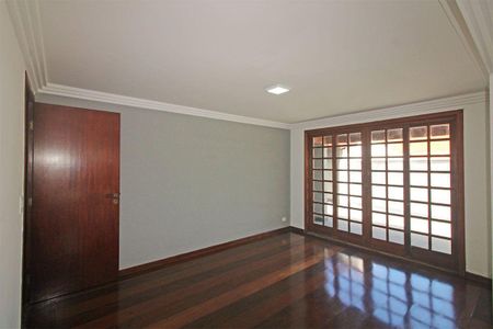 3_photo/94cf0096b3.ae3d86bef28e162d-ATLAS-7c773b92-4901-42fe-85cb-e6e6c9da8daf.jpg de casa de condomínio à venda com 3 quartos, 330m² em Jardim Sao Paulo II, Cotia