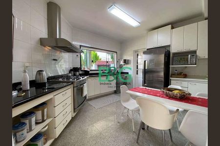 10_photo/94cf0096bd.f2bfaed4af7a5e8b-ATLAS-6f15c534-bbfa-4ddf-98a3-7ce45fd764a6.jpg de casa de condomínio à venda com 3 quartos, 570m² em Caiapia, Cotia