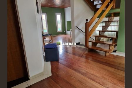 8_photo/94cf0096bf.ceff8192393c33de-ATLAS-63ce16d1-1707-48ad-ba17-cf071b8b6897.jpg de casa à venda com 3 quartos, 326m² em São Paulo II, Cotia