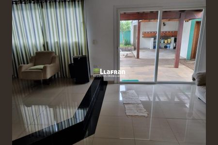 5_photo/94cf0096bf.ceff8192393c33de-ATLAS-ecfaa982-4659-420a-9d8a-b6664f6a6116.jpg de casa à venda com 3 quartos, 326m² em São Paulo II, Cotia