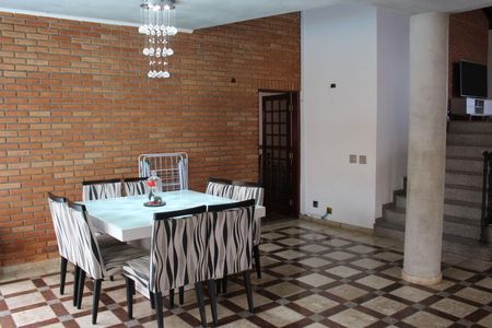 23_photo/94cf0096c5.912bb953107d94de-ATLAS-294c2a0f-22ae-4561-9550-7f142e4262d2.jpg de casa à venda com 4 quartos, 451m² em Jardim Sao Paulo II, Cotia