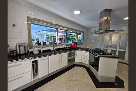 4_photo/94cf0096cb.3aed5bbd04158097-ATLAS-bd0e2b21-de2e-4fff-b286-b71a1e13cd10.jpg de casa à venda com 4 quartos, 470m² em Jardim Sao Paulo II, Cotia