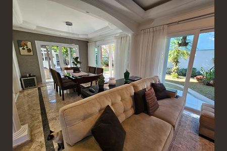 8_photo/94cf0096cb.3aed5bbd04158097-ATLAS-c2fcef4c-6bc6-4dcf-9e6e-9aaa7fcaf33e.jpg de casa à venda com 4 quartos, 470m² em Jardim Sao Paulo II, Cotia