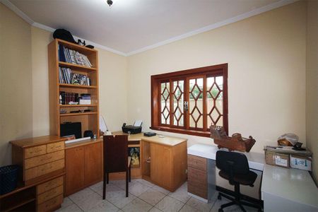 5_photo/94cf0096f5.26dc6cb80f3e86b0-ATLAS-14327142-2e0e-4218-bc71-e9b77dc86db2.jpg de casa de condomínio à venda com 4 quartos, 700m² em Jardim Sao Paulo II, Cotia