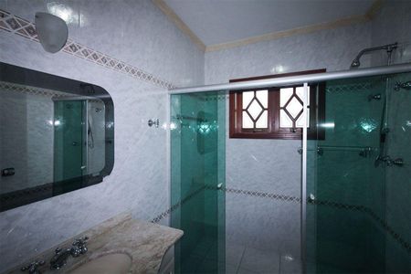 47_photo/94cf0096f5.26dc6cb80f3e86b0-ATLAS-e20c1e7c-11df-4406-9a26-af88b337fdfc.jpg de casa de condomínio à venda com 4 quartos, 700m² em Jardim Sao Paulo II, Cotia