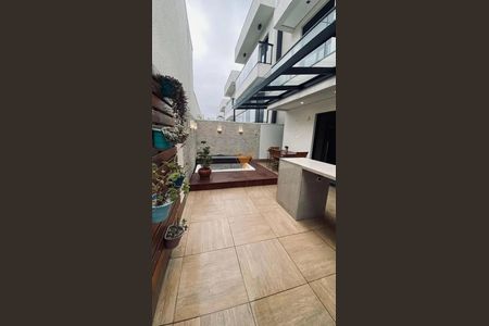 15_photo/94cf0098d9.6e2002df43e7dcfc-ATLAS-6bf1d5c2-fb3c-421e-bf59-2e7f4d09b98d.jpg de casa para alugar com 3 quartos, 10m² em Parque Rincao, Cotia