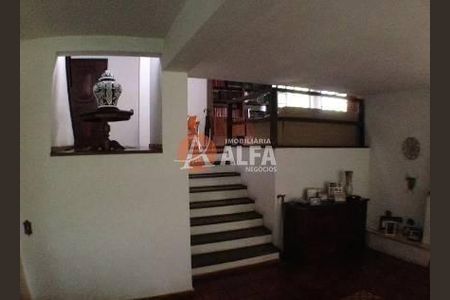 20_photo/94cf009d4b.cbbfd4a03055828f-ATLAS-6c0dd738-89dc-477b-aac8-1bf121e8d419.jpg de casa à venda com 4 quartos, 250m² em Granja Viana II, Cotia