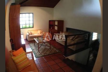 25_photo/94cf009d4b.cbbfd4a03055828f-ATLAS-d632e077-965d-4046-9cd7-b13be5b20a14.jpg de casa à venda com 4 quartos, 250m² em Granja Viana II, Cotia