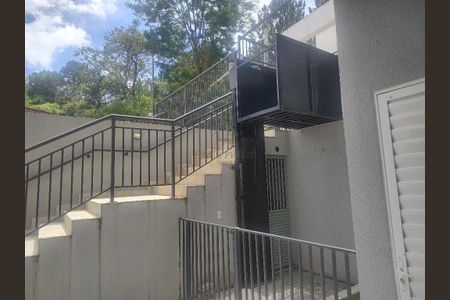 3_photo/94cf009f43.7cc5f6eb30674ee3-ATLAS-0e1f8b8a-4611-4d5a-ac4b-7fa1474d34cc.jpg de apartamento à venda com 2 quartos, 50m² em Parque Rincao, Cotia